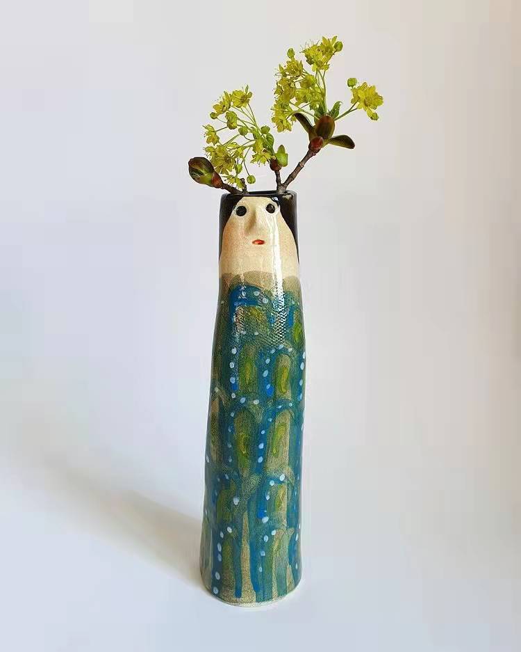 Beautiful Resin Crafts Bohemian Family Vase Living Room Dining Room Decoration - Velora Home Deco