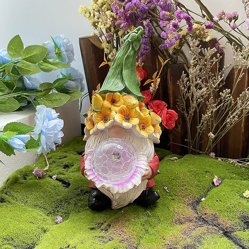 Solar powered dwarf statue resin ornaments