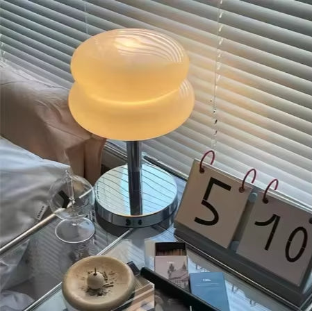Direct Manufacturer Cross-border Desktop Mini Table Lamp Bedroom Decorative Table Lamp Bauhaus Postmodern Simple Vintage Night Light