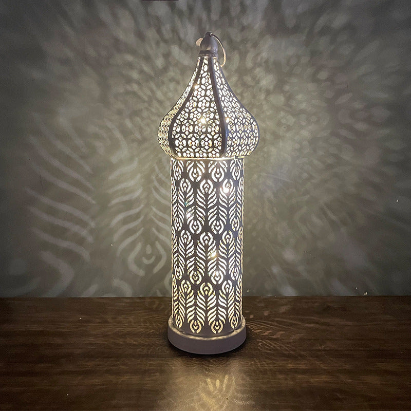 Moroccan-style Wrought Iron Decorative Lamp, Battery-operated LED Night Light, Vintage Mosque Lamp for Ramadan Events.