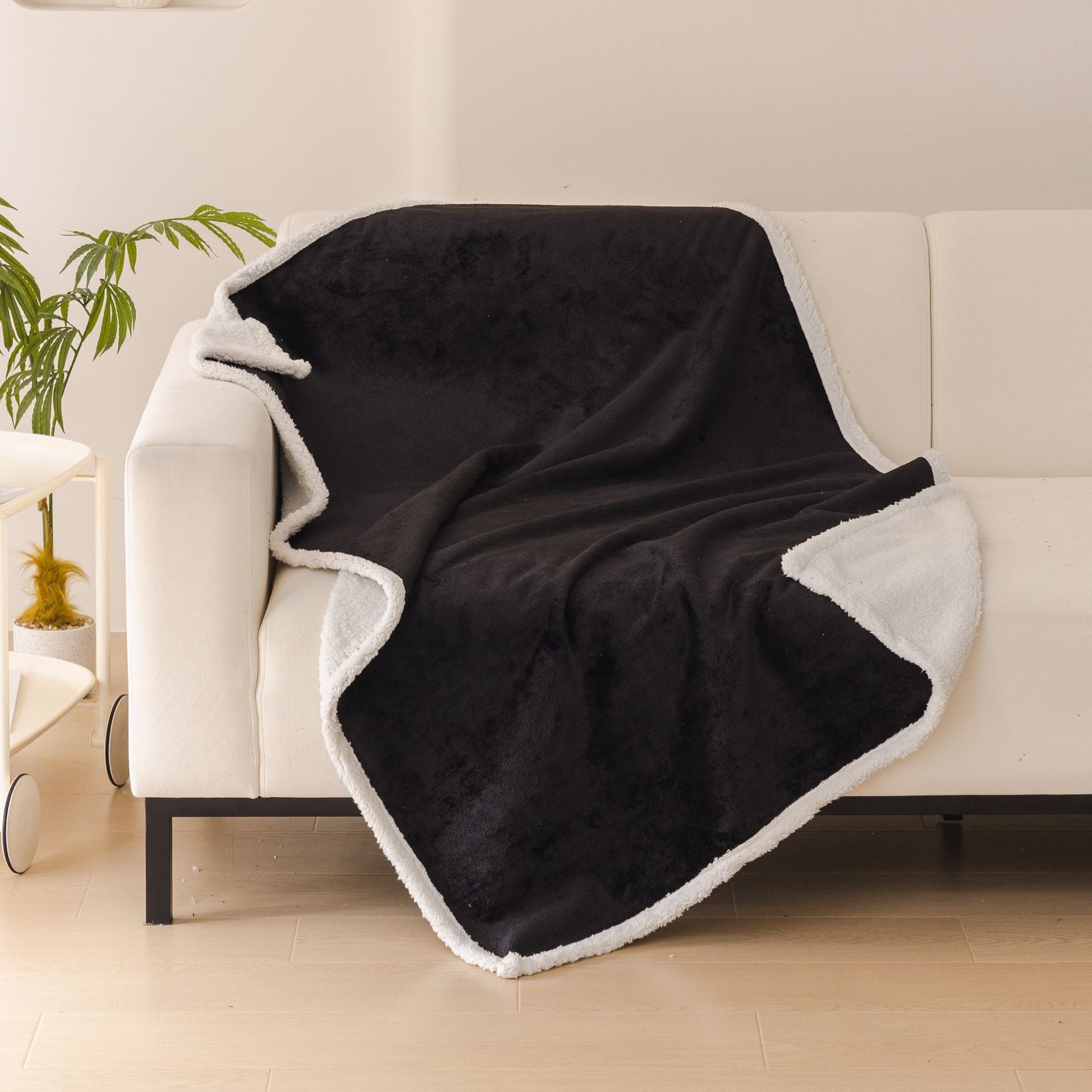 Pet waterproof blanket flannel comfortable cotton fleece Sherpa thick pet blanket