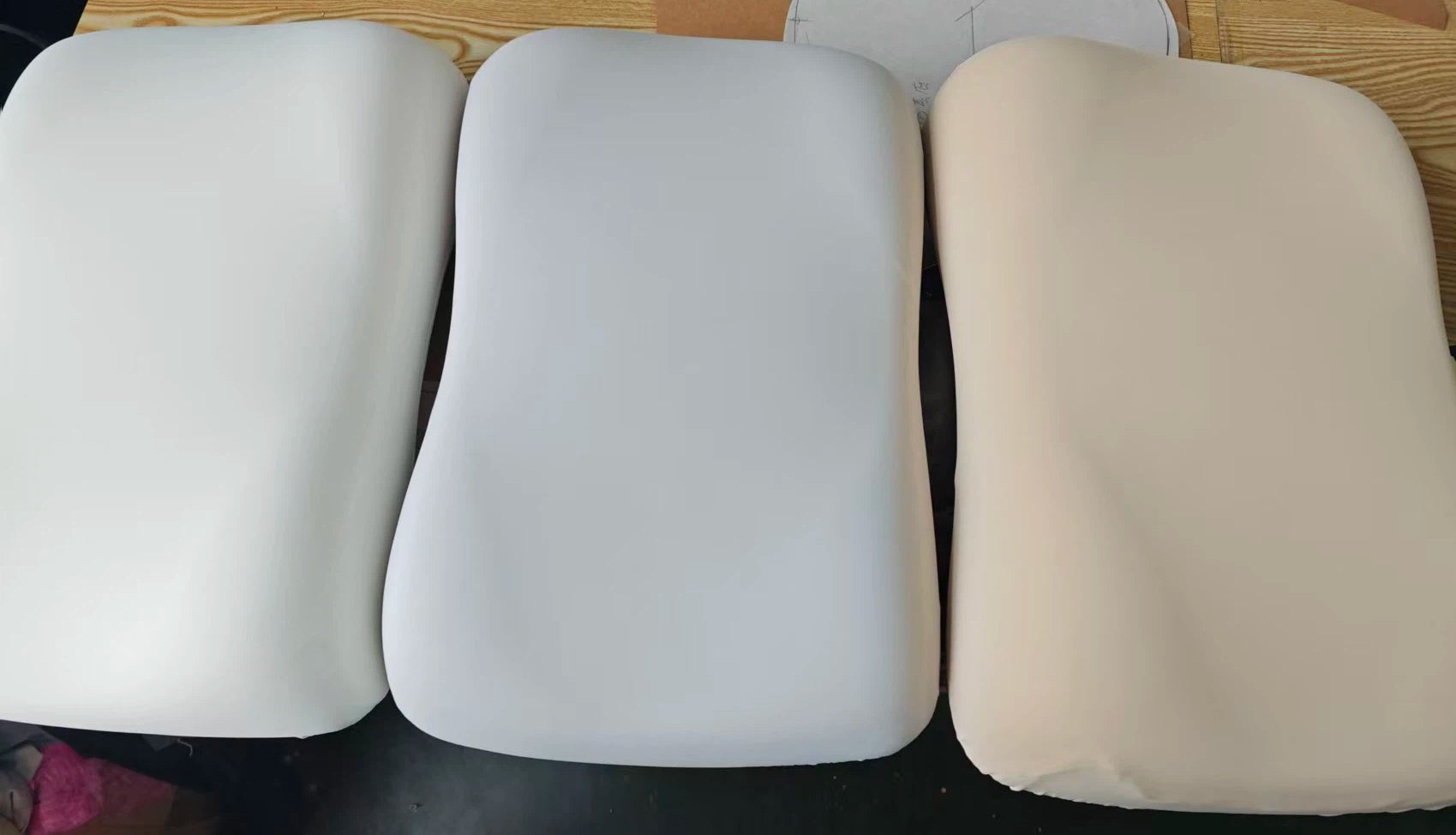 Memory foam neck pillow suitable for sleeping Portable pillow suitable for side and back sleepers