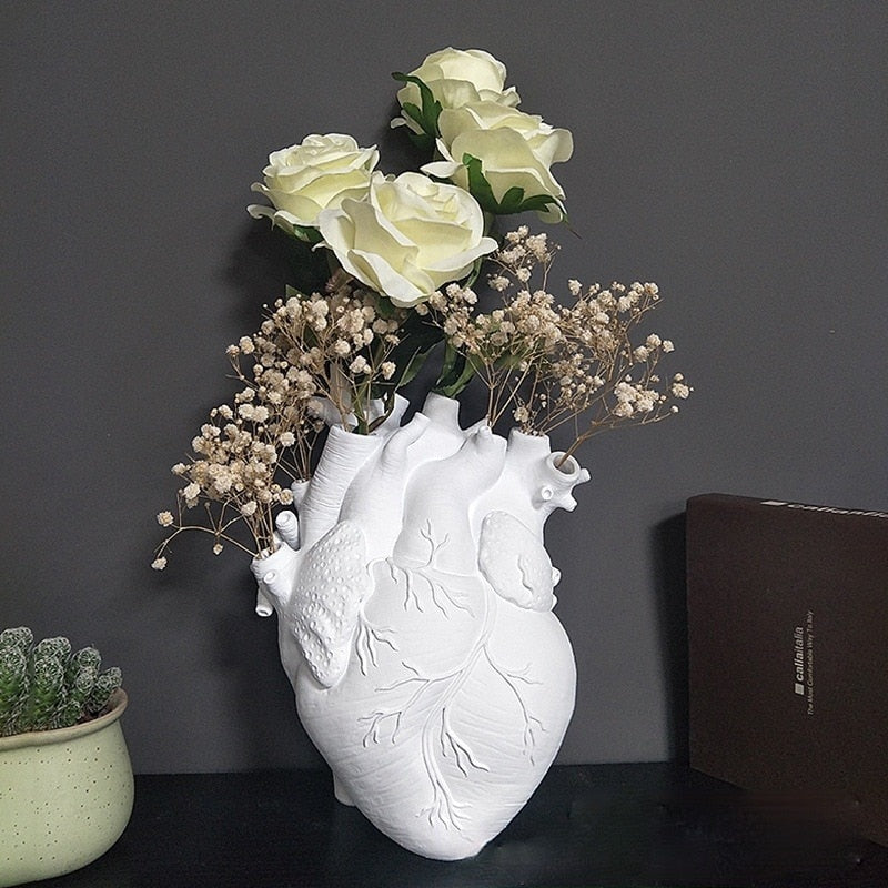 Heart Shape Flower Vase Resin Vase Dried Flower Container Vases Pots Body Sculpture Desktop Flower Pot Home Decoration Ornaments