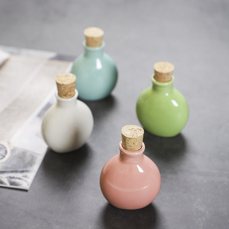 Ceramic Small Bottle Creative Home Mini Ceramic Vase Decoration Decorative Cork Small Vase Flat Round