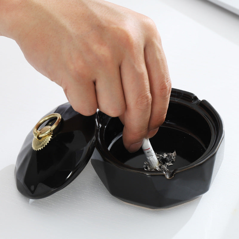 Simple ashtray with lid to prevent fly ash, suitable for home and office use, new Chinese style ceramic living room decoration, creative coffee table.